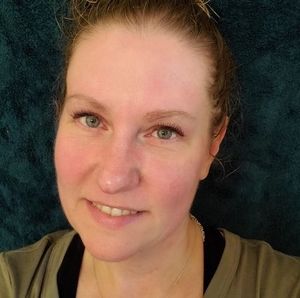 Meet your Posher, Dayna